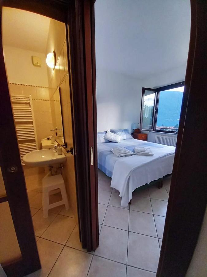 Lake And Guzzi View - Holiday Home Mandello del Lario Bagian luar foto