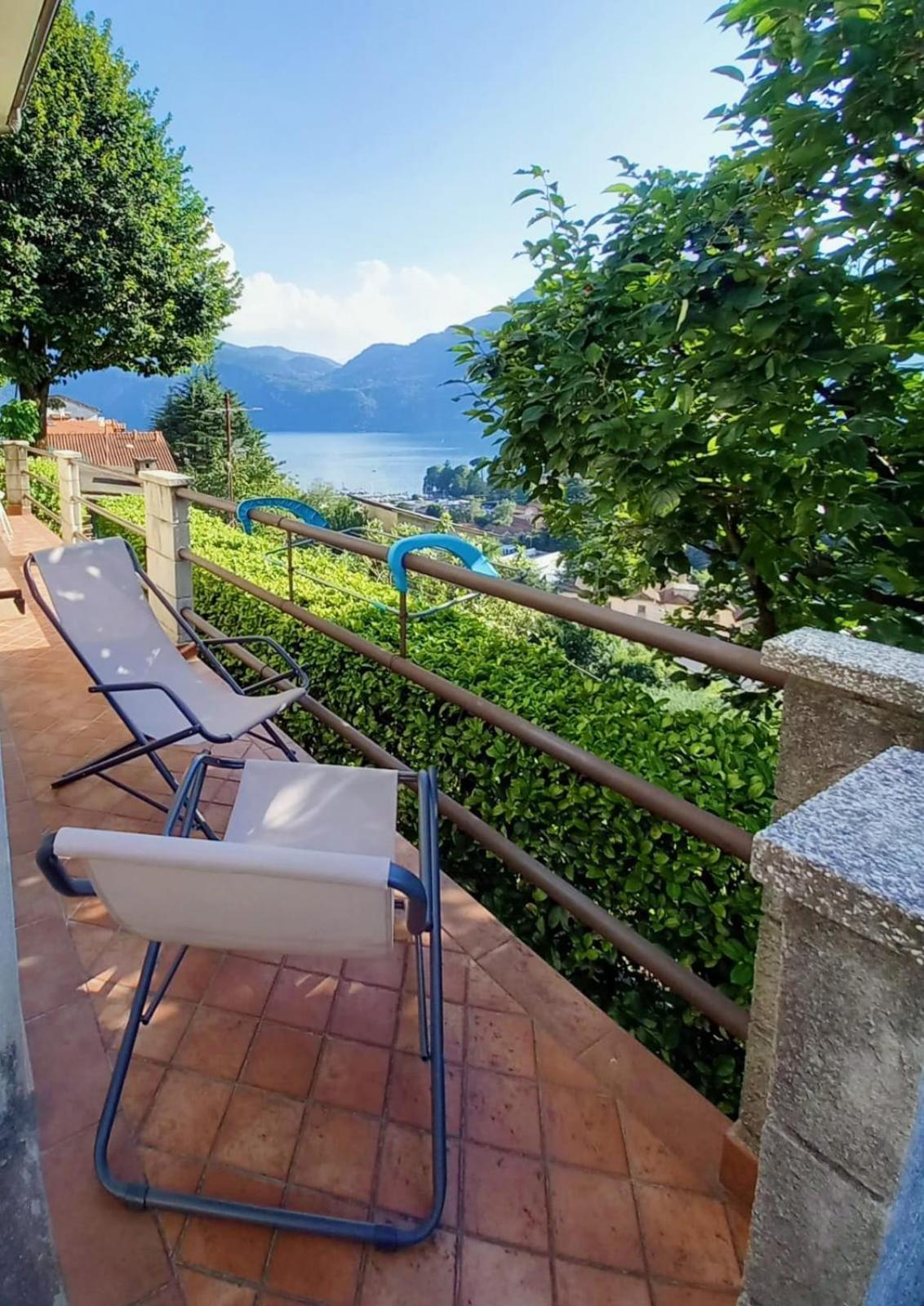Lake And Guzzi View - Holiday Home Mandello del Lario Bagian luar foto