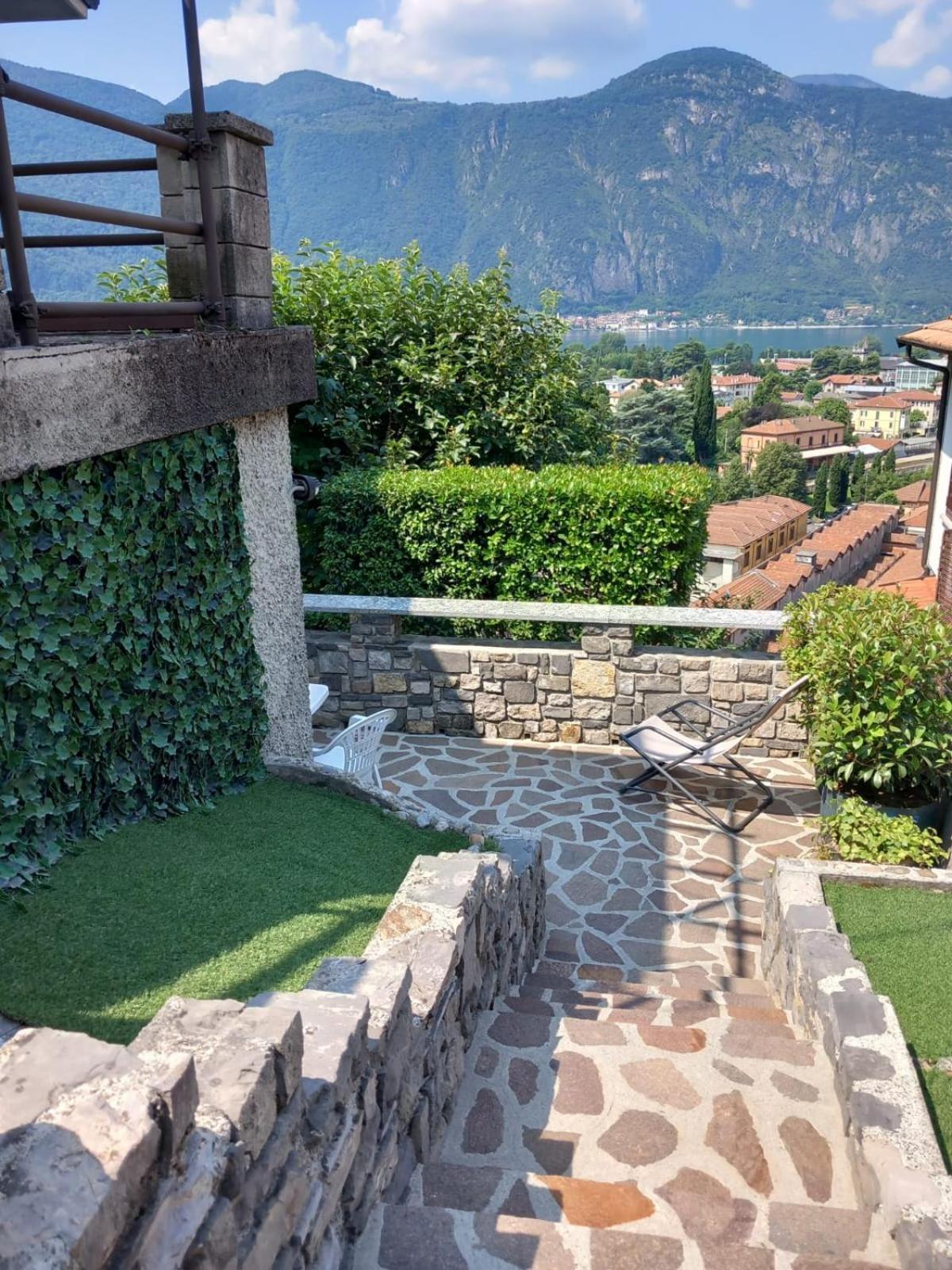 Lake And Guzzi View - Holiday Home Mandello del Lario Bagian luar foto